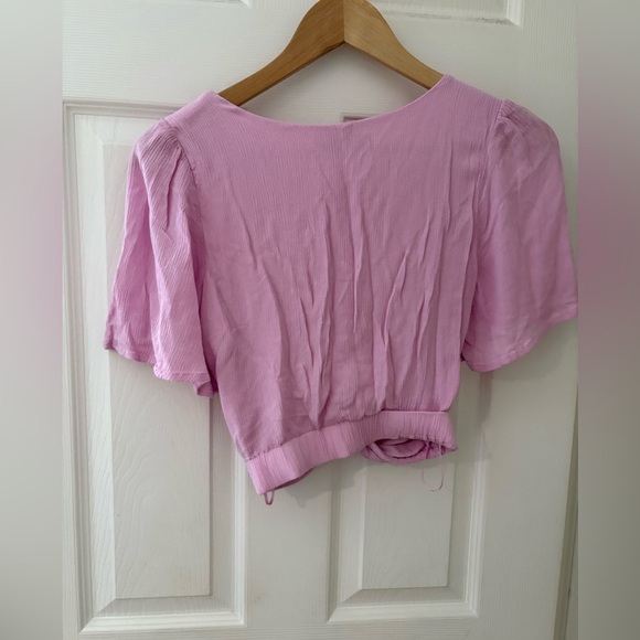 Abercrombie&Fitch twist front crop top size small pink short sleeve - Picture 2 of 10